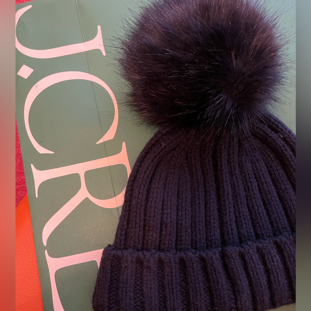 NWOT JCREW Cozy Ribbed Knit Pom Beanie in Deep Navy